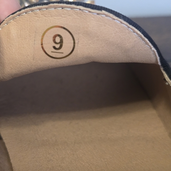 Meijiana Black Velvet Slip On  With Gold Tone Studs Spiked Accents Size 9 - Picture 12 of 13